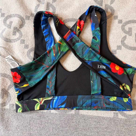 Nike Indy Light Hypr Femme Tropical Print Sports Bra - Picture 6 of 9